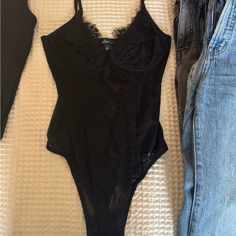 Lulu's Black Lace Bodysuit - Picture 5 of 5